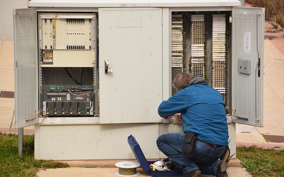 cherche électricien Chevreuse