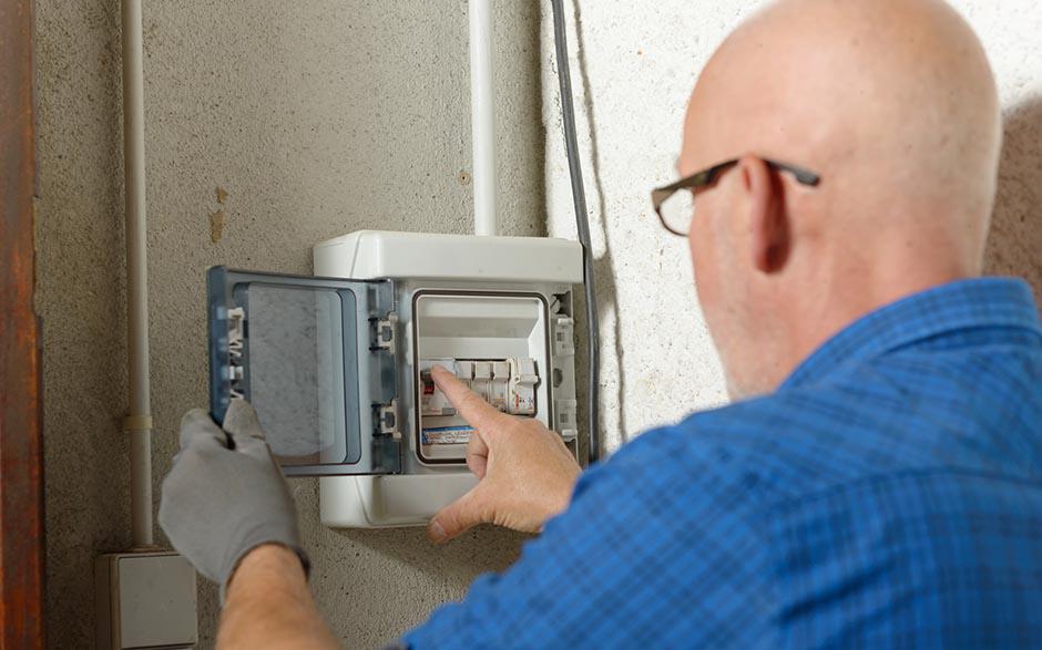électricien urgence Courbevoie